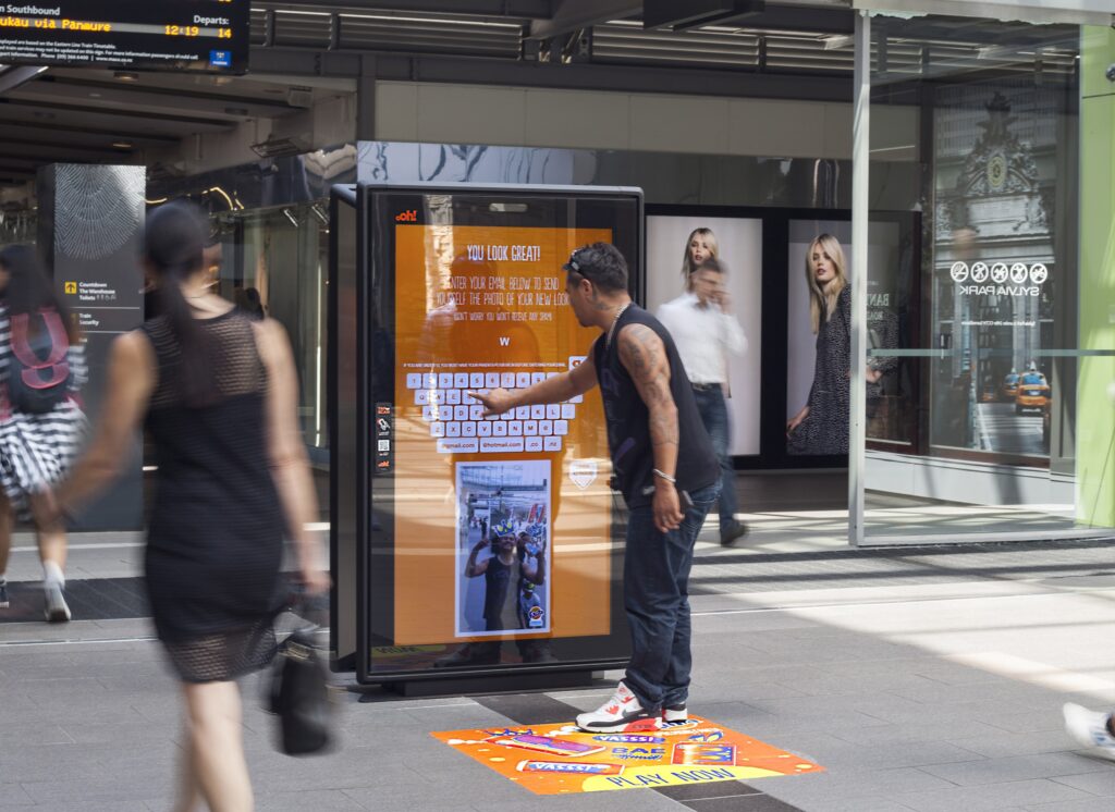 oOh!media wins long-term retail advertising contracts