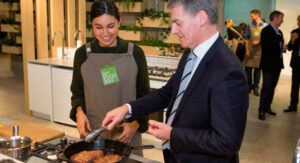 Cooking-competition---Bill-English-Nadia-Lim