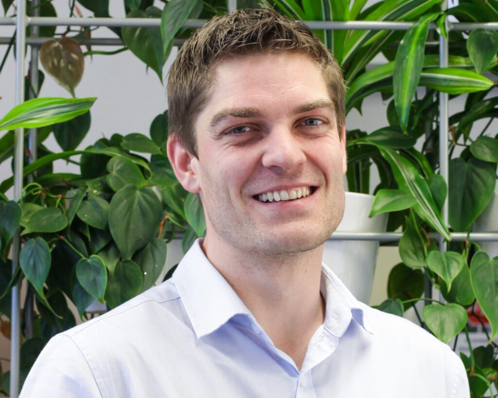 Hnry strikes gold in Wellington