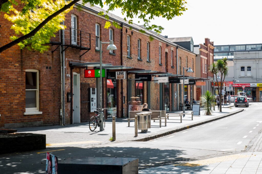 ‘For Lease’: more to it than meets the signs