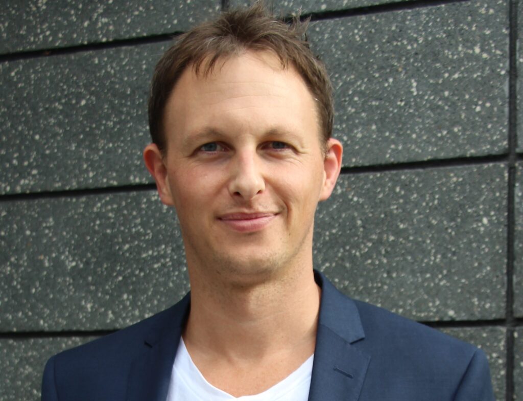 Sales success requires less blame, more clarity